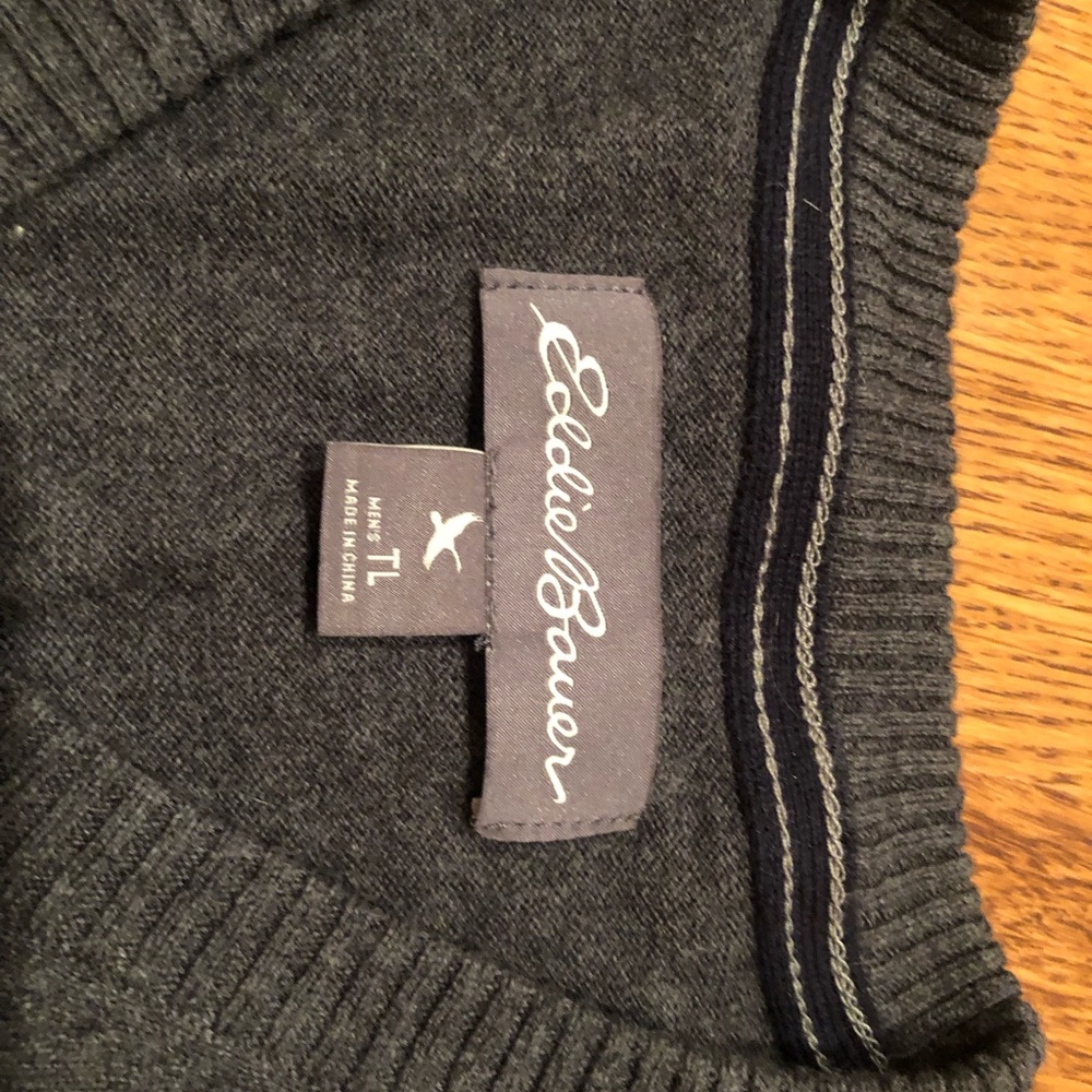 Never worn Eddie Bauer sweater mens TL - Picture 2 of 4